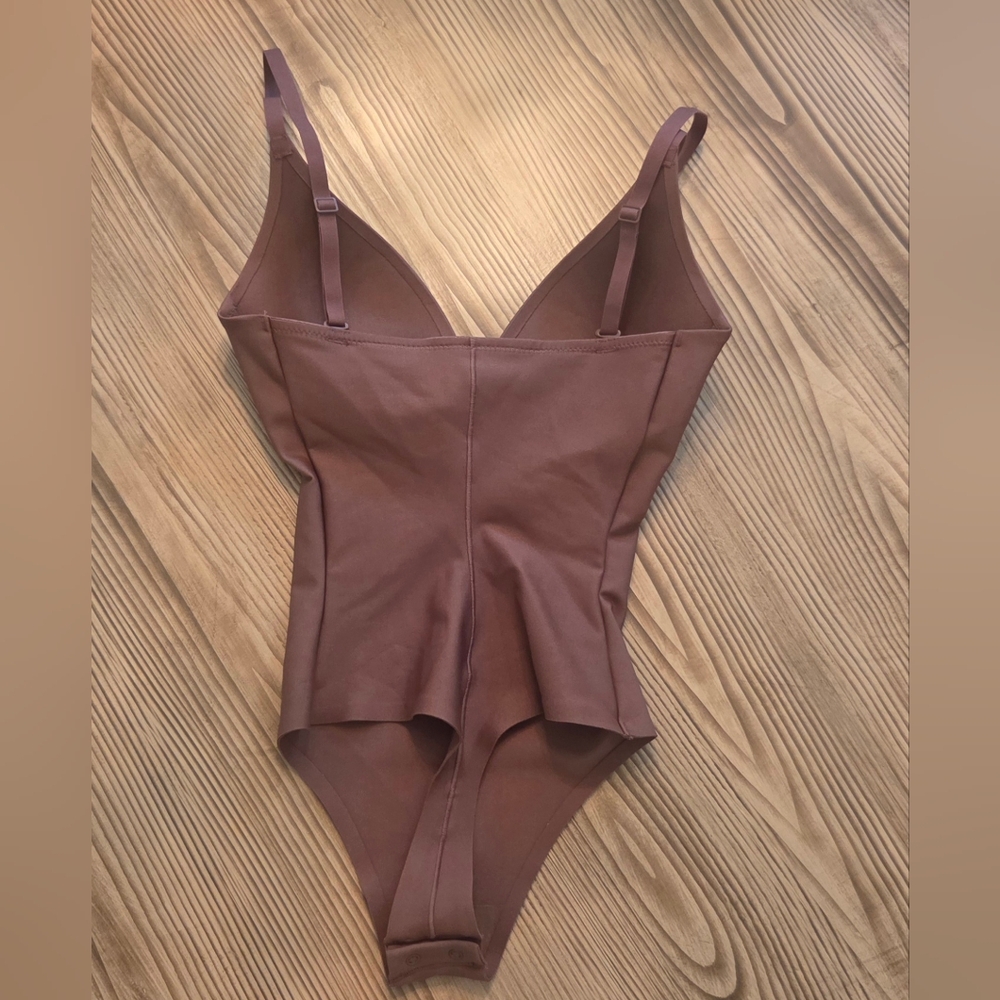 SKIMS Body Super Push Up Thong Bodysuit In JASPER!! - Picture 11 of 12